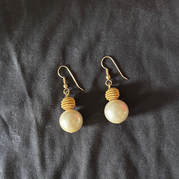 Gold and Pearl Earrings - Picture 1 of 2